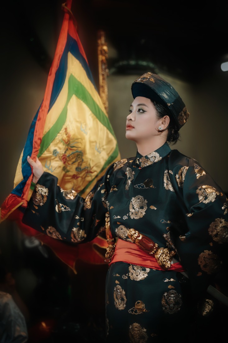 Đồng Thầy trong giá Ngài Đệ Ngũ Long Vương